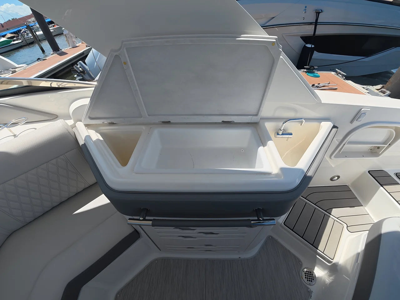 2027 Sea Ray SLX 310 Outboard 31.0 feet, Brick Township, New Jersey #11