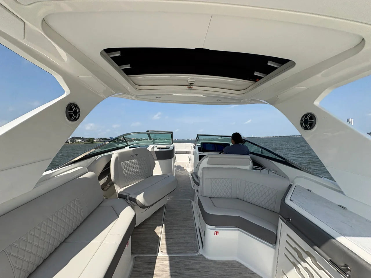 2026 Sea Ray SLX 310 Outboard 31.0 feet, Seabrook, TX #17