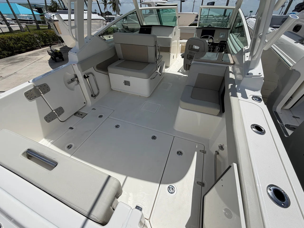 2027 Boston Whaler 280 Vantage 28.0 feet, Stuart, Florida #16