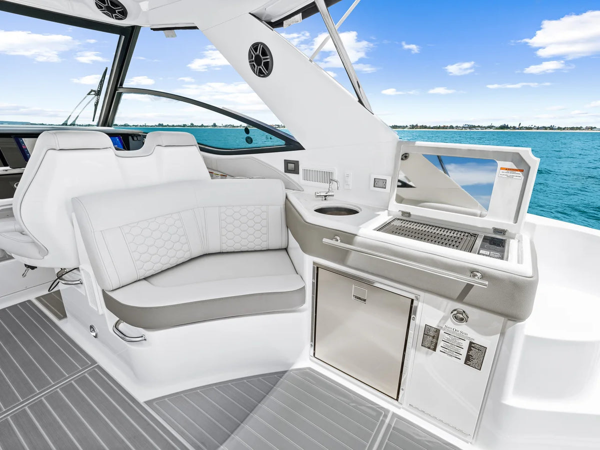 2027 Sea Ray Sundancer 320 Outboard 32.0 feet, Venice, Florida #31