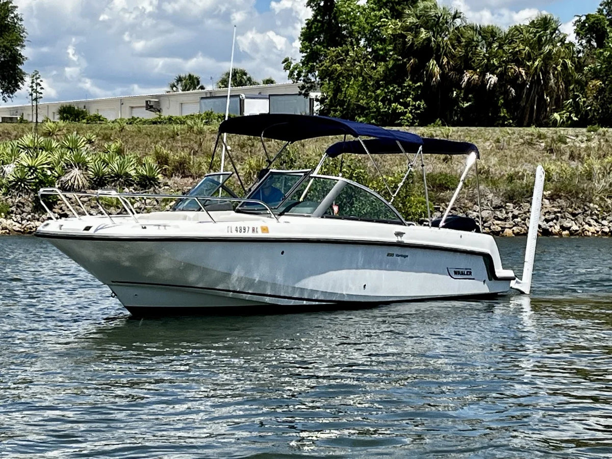 2015 Boston Whaler 230 VANTAGE 24.0 feet, Venice, Florida #2