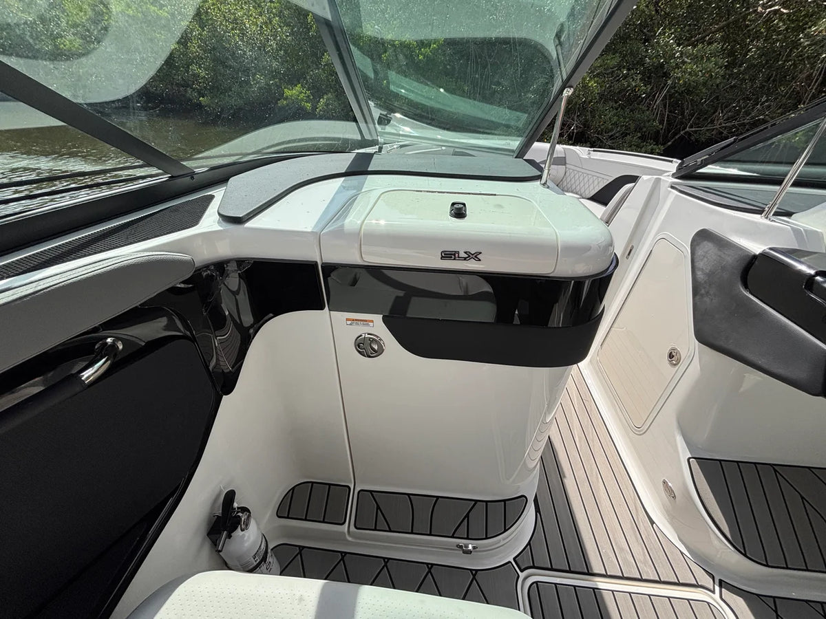 2027 Sea Ray SLX 260 Outboard 26.0 feet, Clearwater, Florida #14