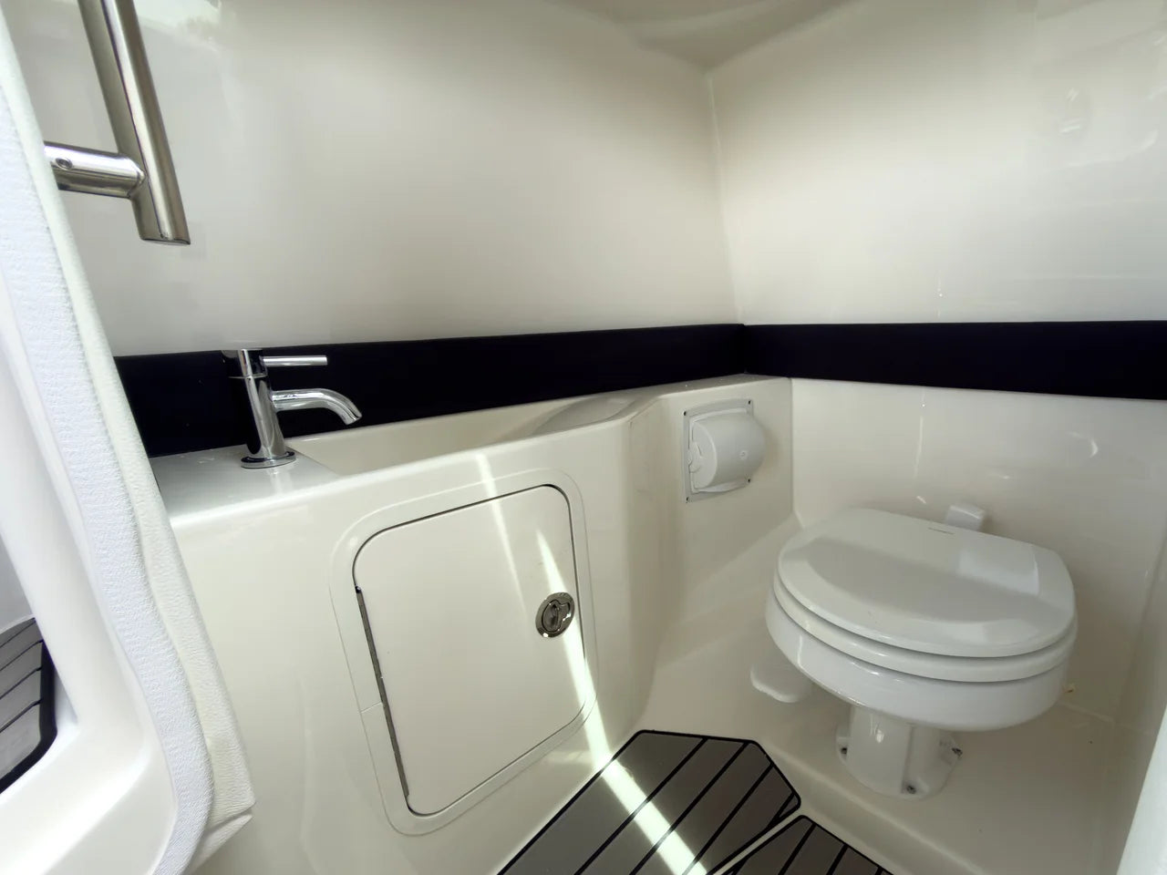 2027 Sea Ray SLX 280 Outboard 28.0 feet, Fort Myers, FL #18