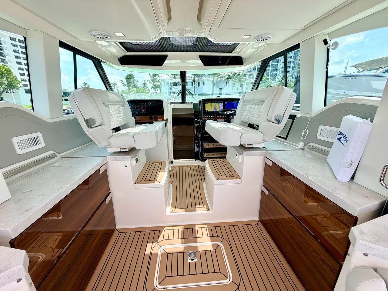 2022 Tiara Yachts 43 LE 43.0 feet, Jupiter, Florida #12