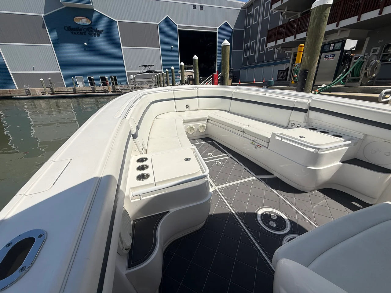 2018 Intrepid 375 CC 37.0 feet, Fort Myers, FL #40