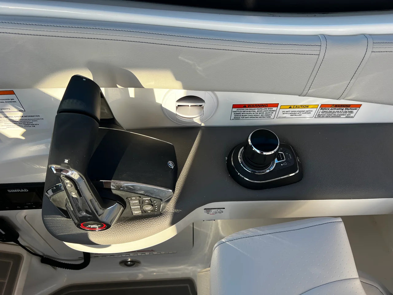 2026 Sea Ray Sundancer 320 Outboard 32.0 feet, Wrightsville Beach, North Carolina #24