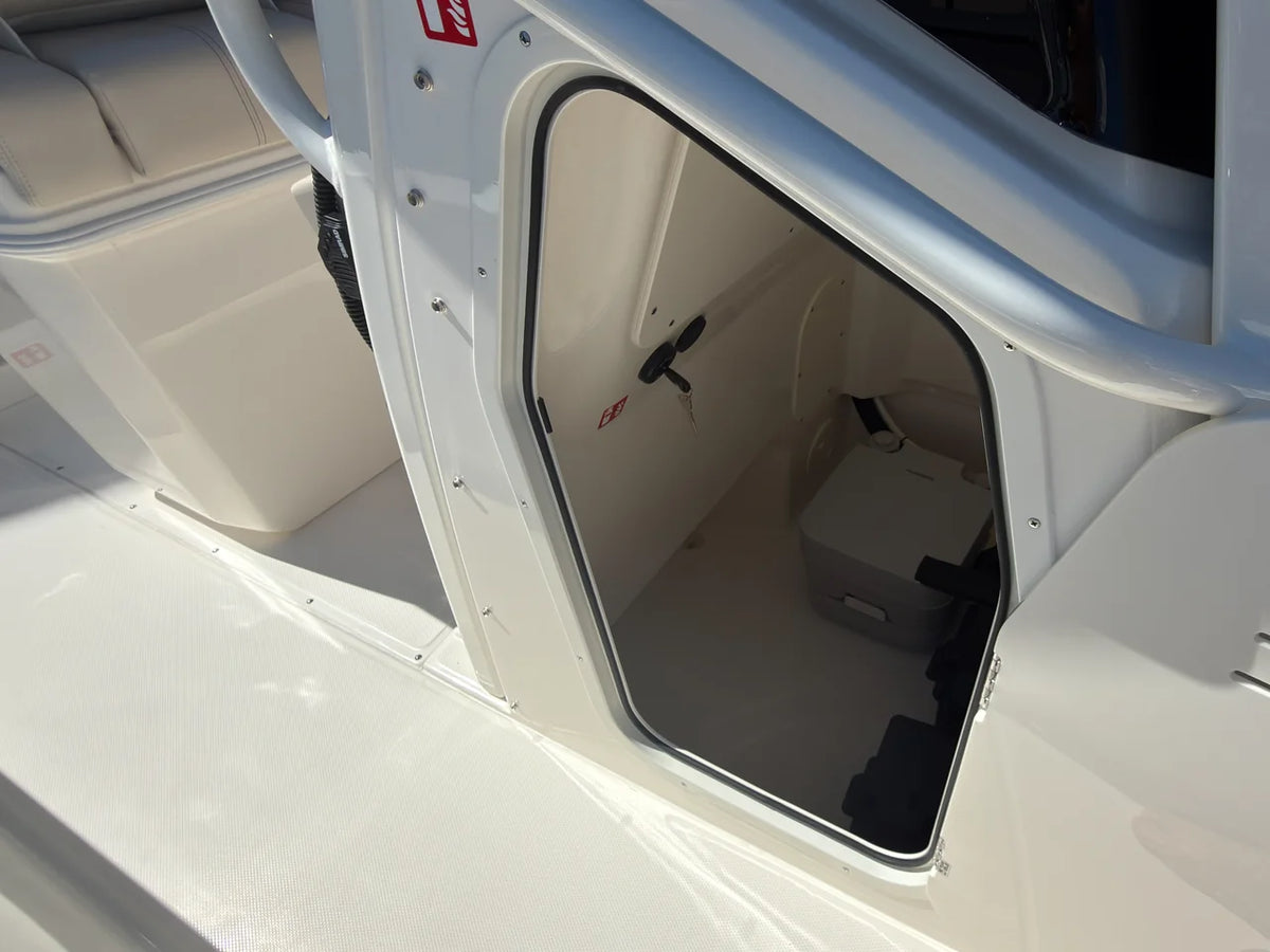 2027 Boston Whaler 250 Dauntless 25.0 feet, Panama City, FL #15