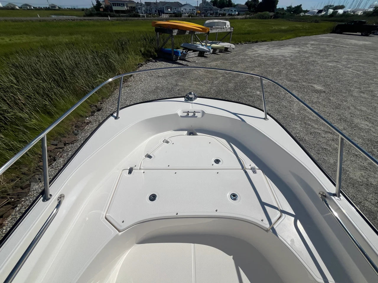 2026 Boston Whaler 170 Montauk 17.0 feet, Westbrook, Connecticut #12