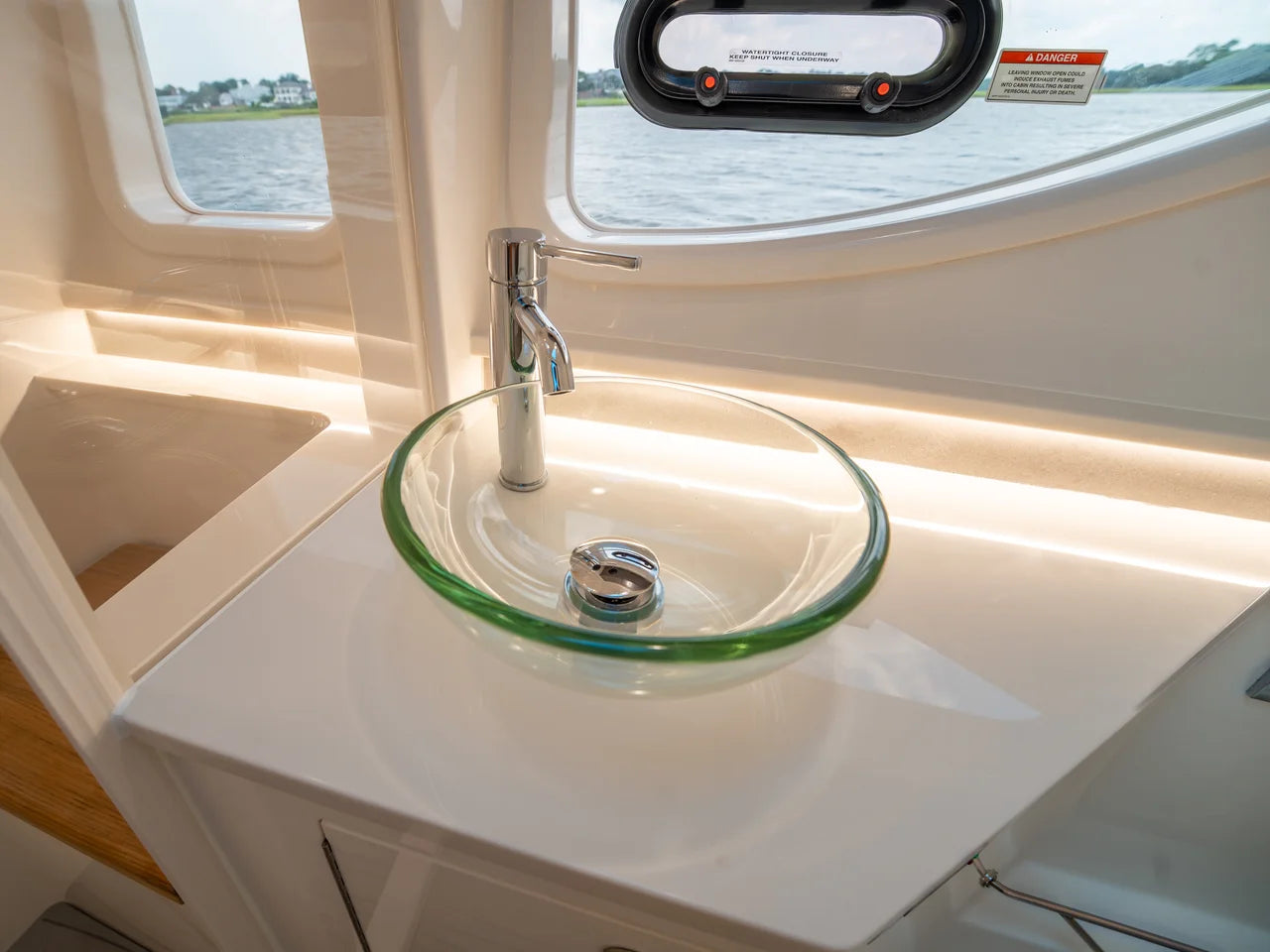 2026 Sea Ray Sundancer 370 Outboard 37.0 feet, Wrightsville Beach, North Carolina #38