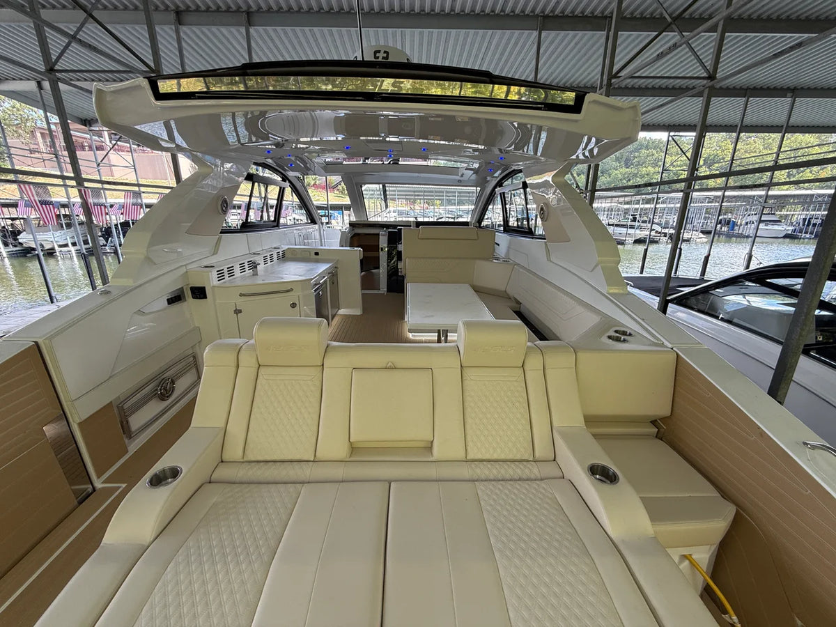 2027 Cruisers Yachts 42 GLS 42.0 feet, Lake Ozark, MO #12
