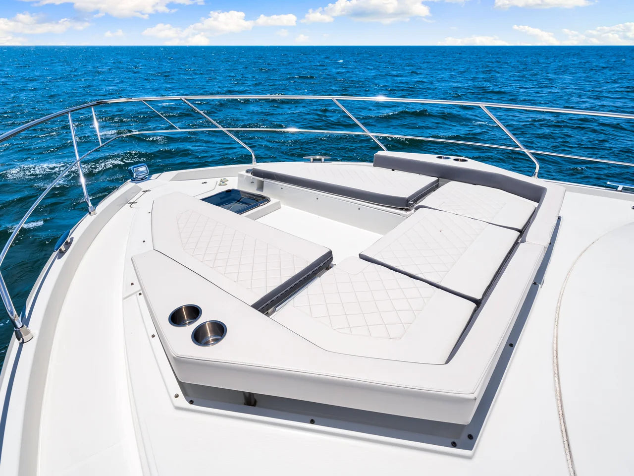 2020 Cruisers Yachts 50 CANTIUS 49.0 feet, Venice, Florida #23