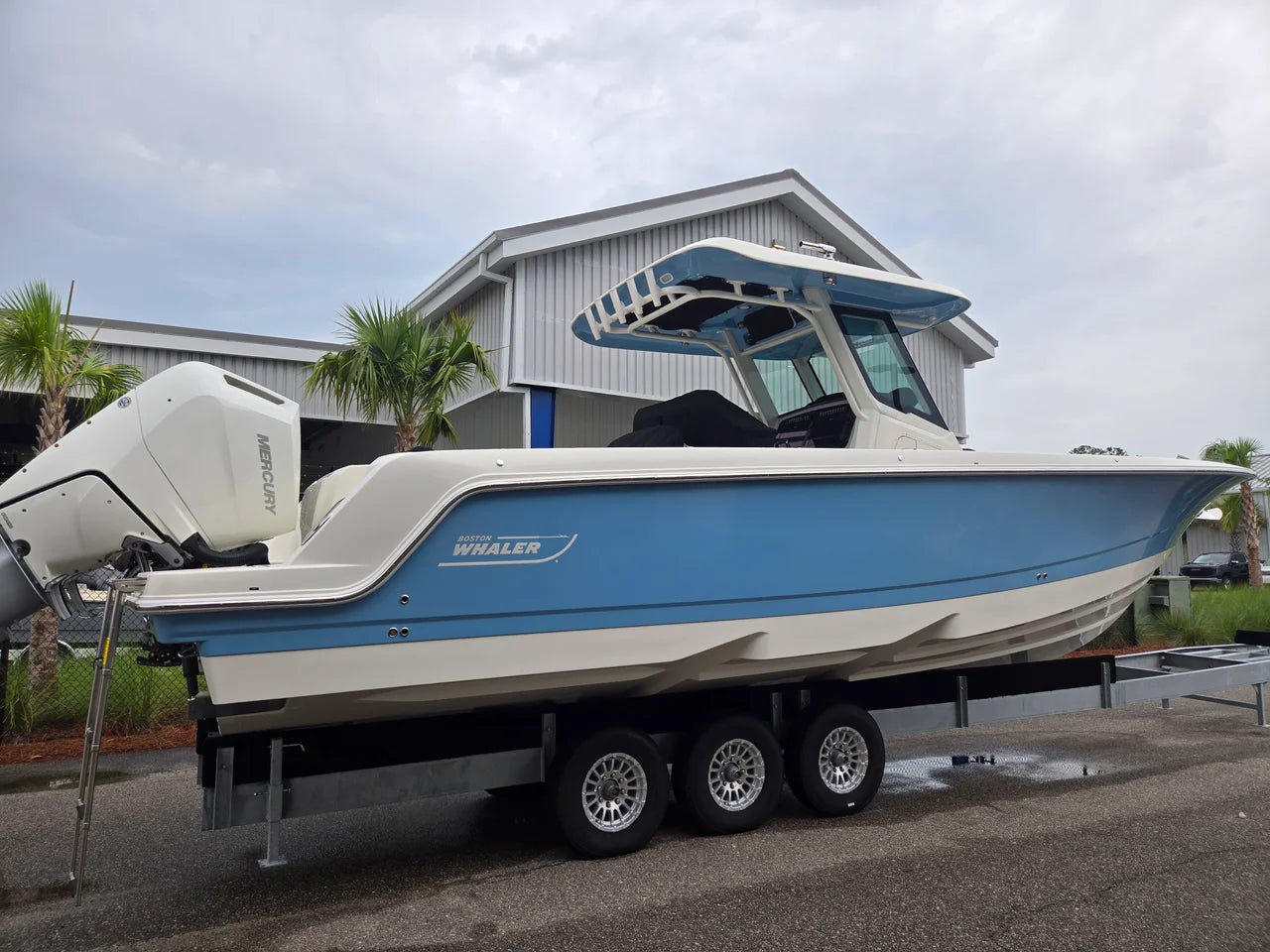 2027 Boston Whaler 330 Outrage 33.0 feet, Charleston, SC #2