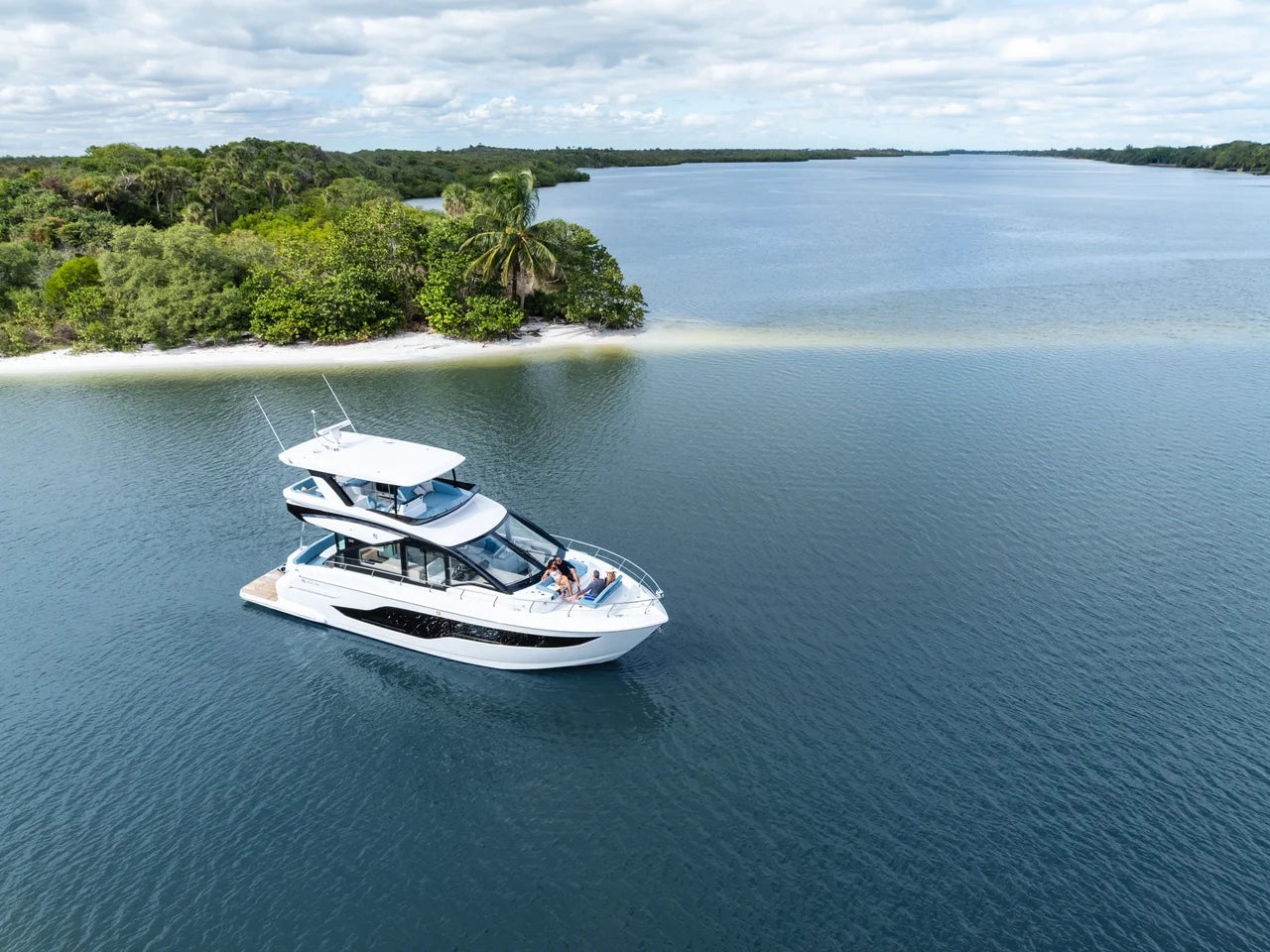 2027 Cruisers Yachts 50 FLY 50.0 feet, Quincy, MA #15