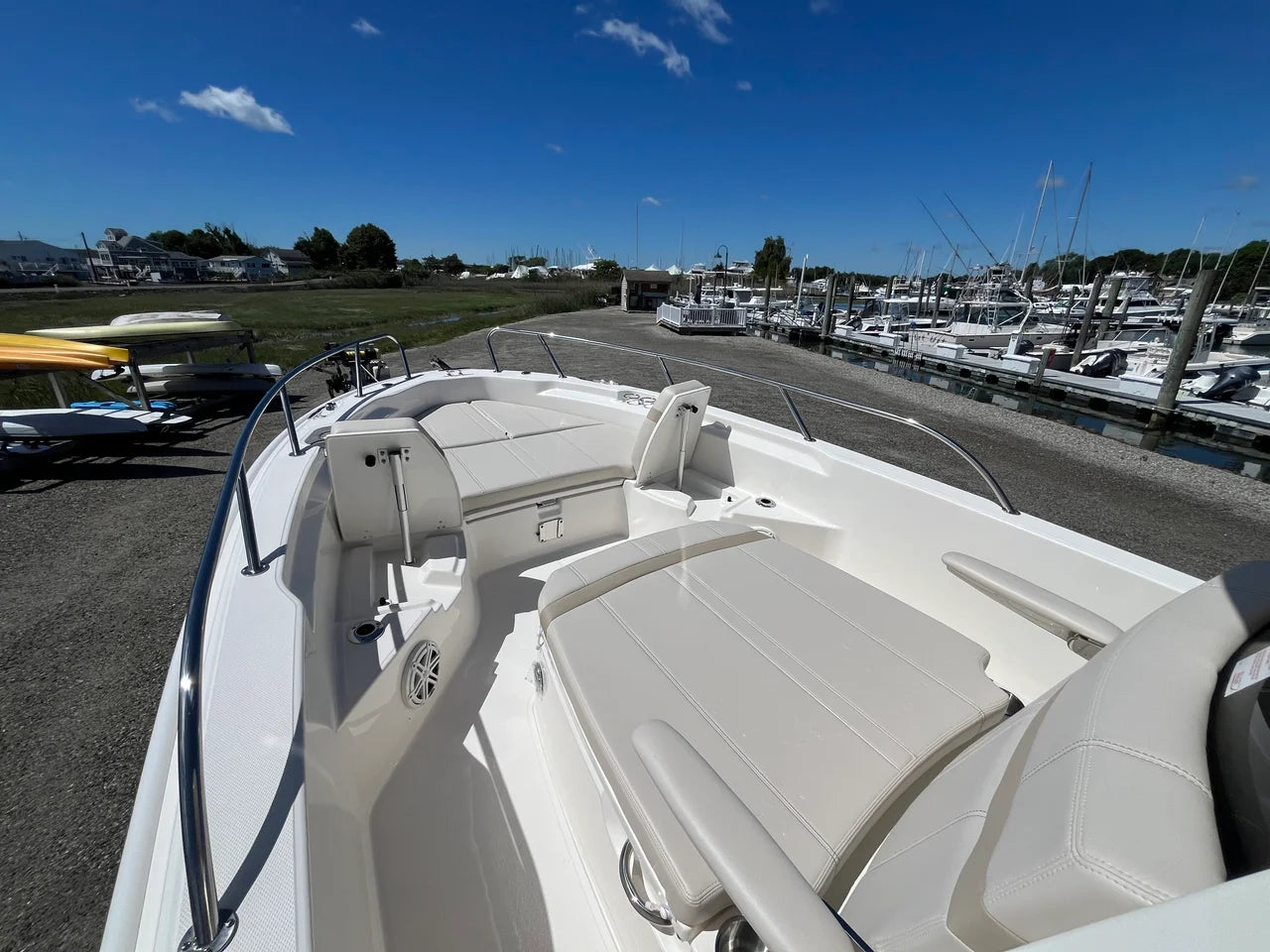 2026 Boston Whaler 250 Dauntless 25.0 feet, Westbrook, Connecticut #15