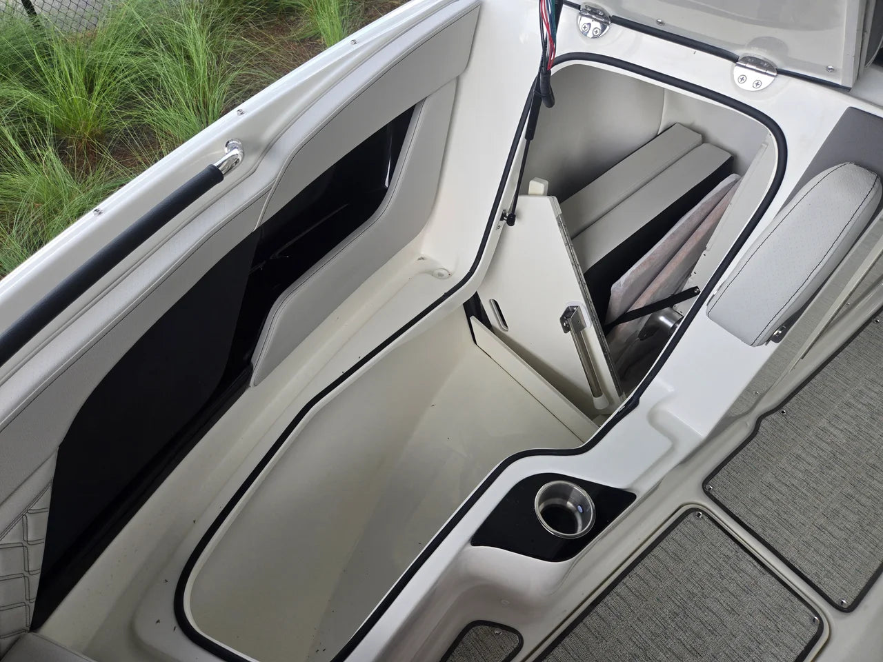 2027 Sea Ray SLX 280 Outboard 28.0 feet, Charleston, SC #17