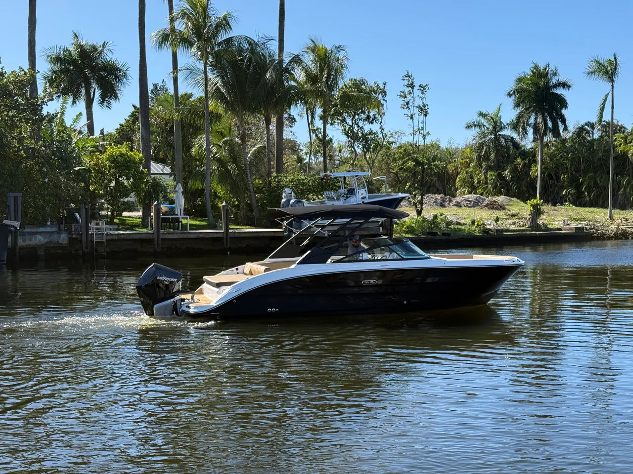 2026 Sea Ray SDX 270 Outboard 27.0 feet, Miami, FL #2