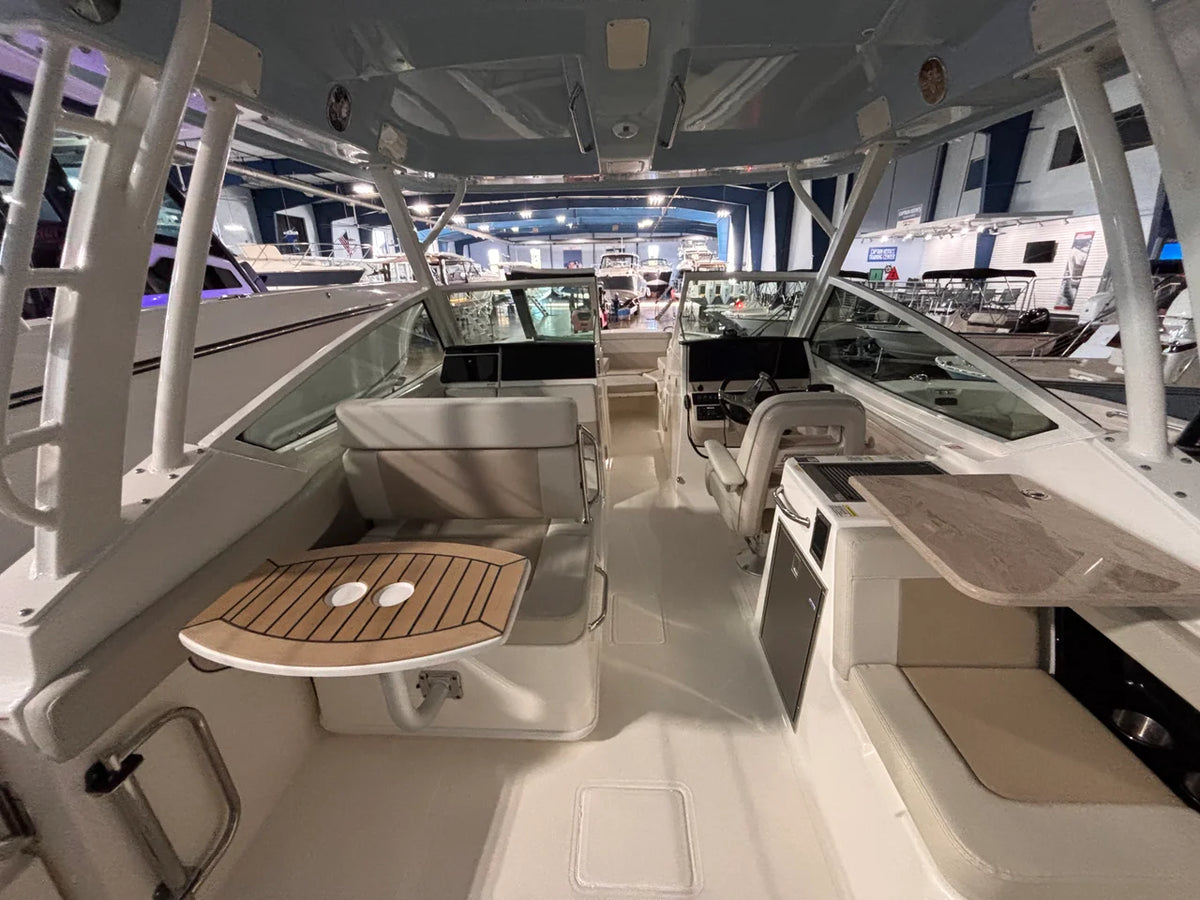 2027 Boston Whaler 280 Vantage 28.0 feet, Clearwater, Florida #17