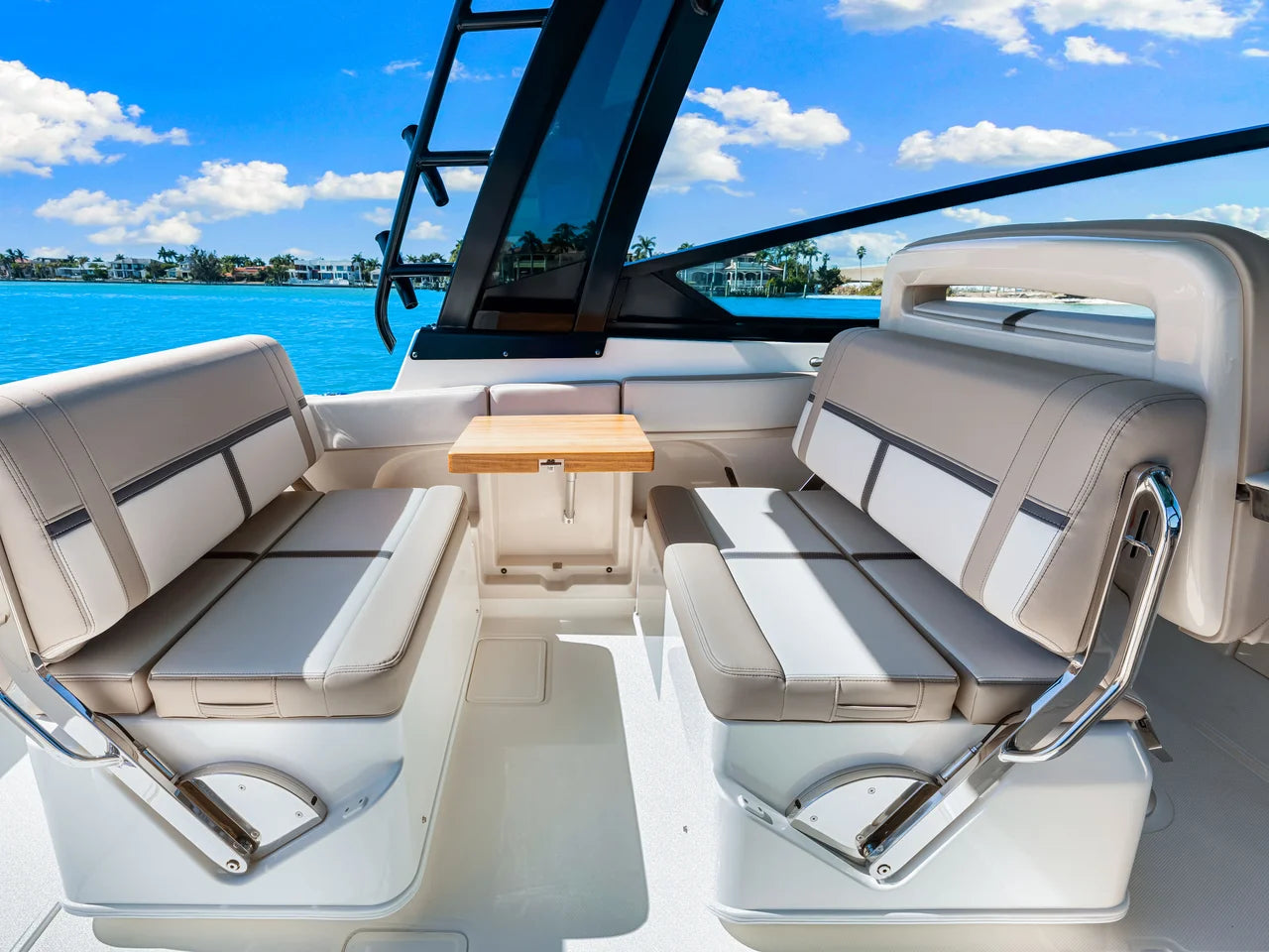 2026 Boston Whaler 330 Vantage 33.0 feet, Sarasota, FL #34