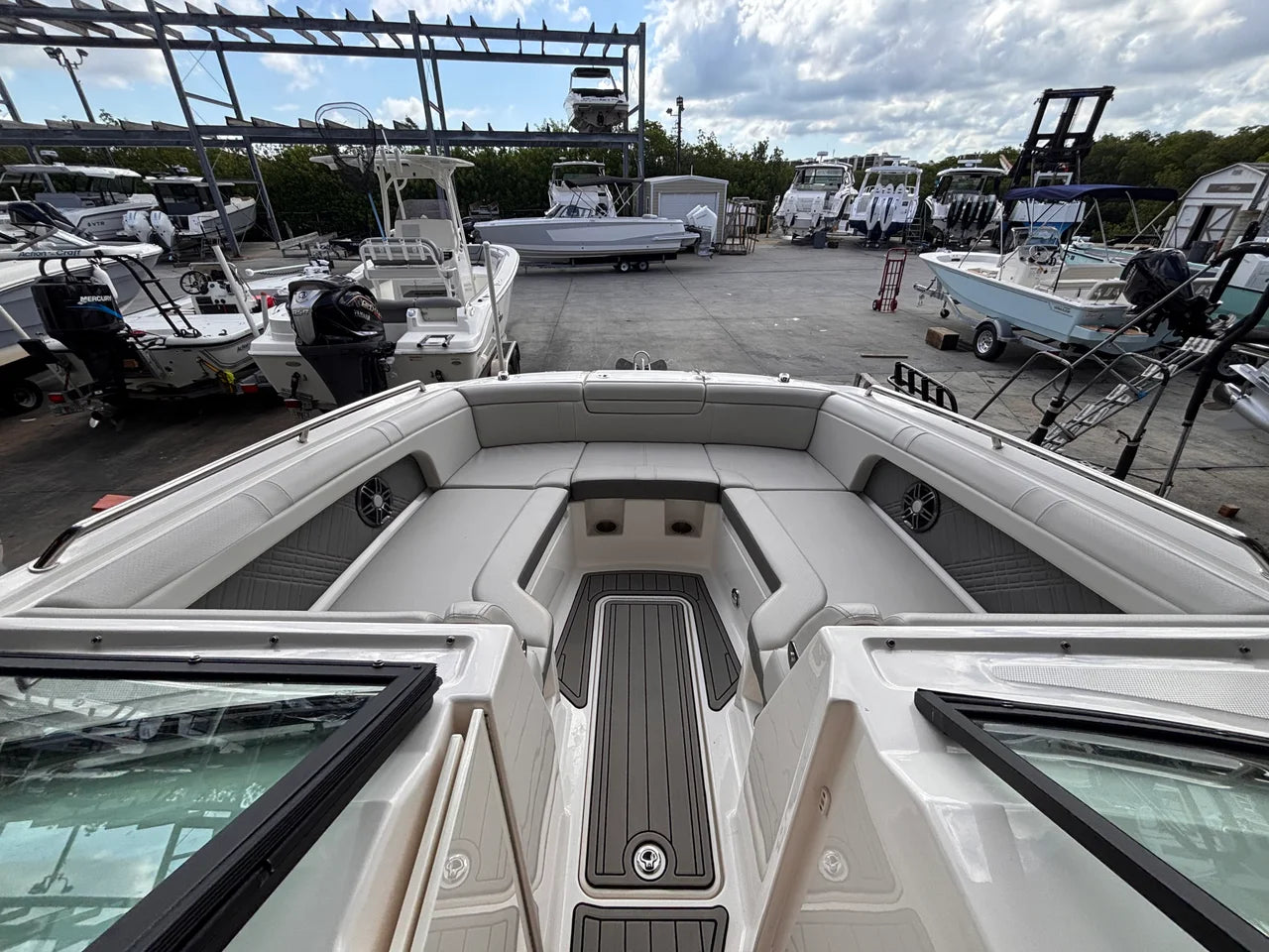 2026 Sea Ray SDX 290 Outboard 29.0 feet, Naples, Florida #16