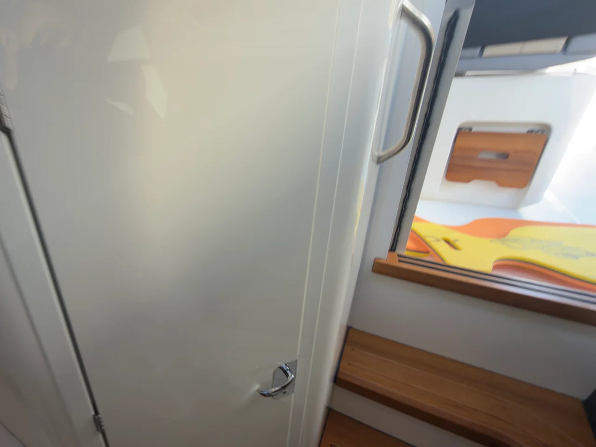 2025 Boston Whaler 350 REALM 35.0 feet, Greenwich, CT #49