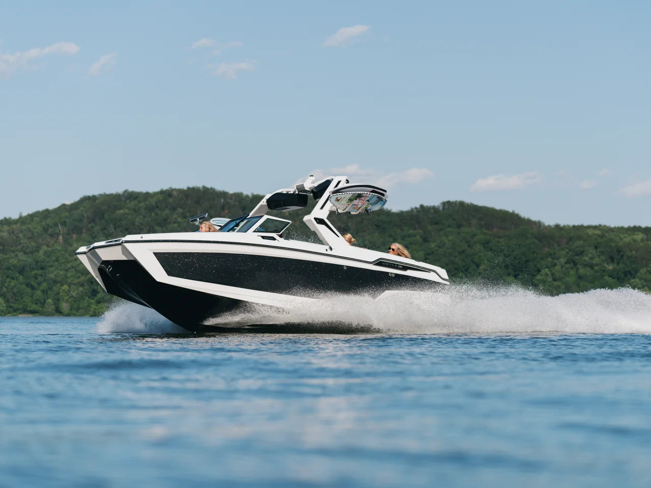 2026 Mastercraft XStar 25 25.0 feet, Inuvik, Northwest Territories #1