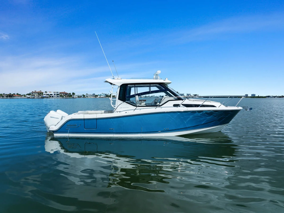 2023 Boston Whaler 325 CONQUEST 32.0 feet, St Petersburg, FL #1