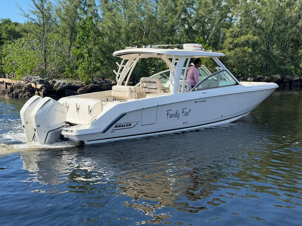 2021 Boston Whaler 320 VANTAGE 33.0 feet, Key Largo, FL #9
