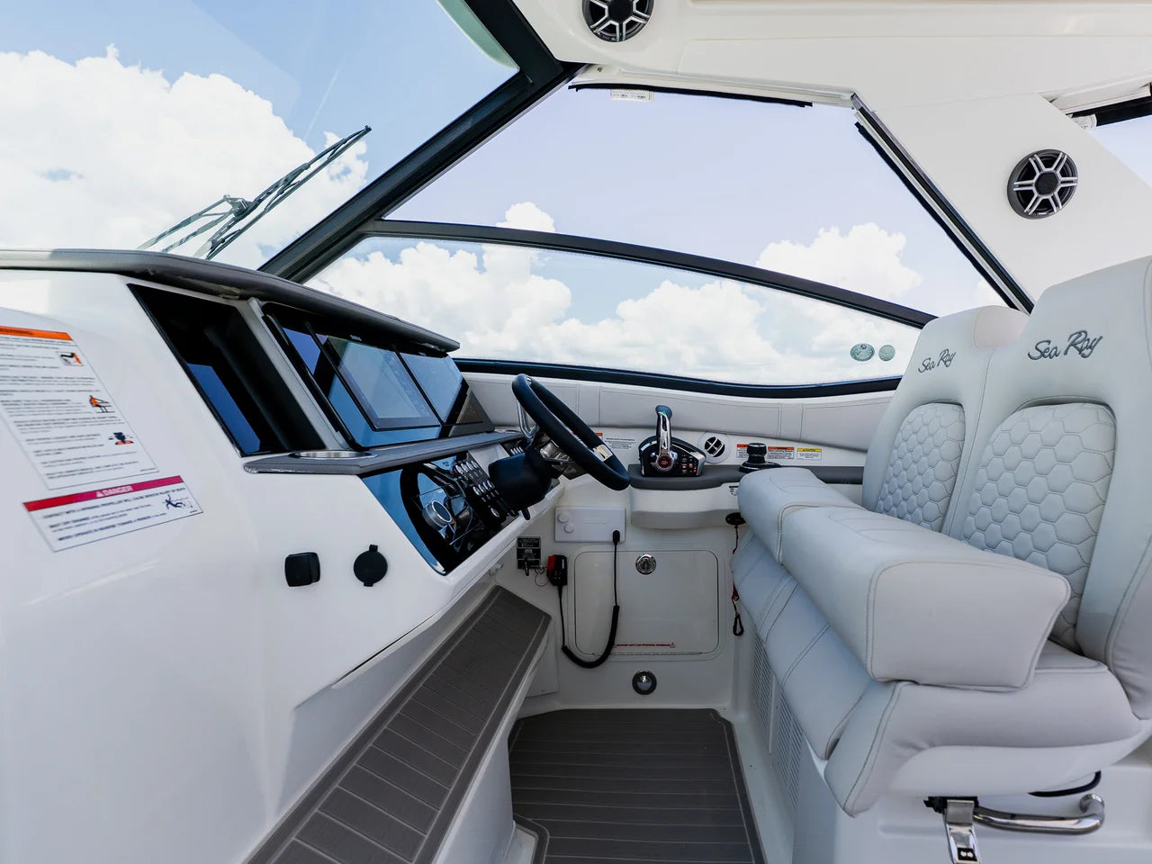 2027 Sea Ray Sundancer 320 Outboard 32.0 feet, Clearwater, Florida #40