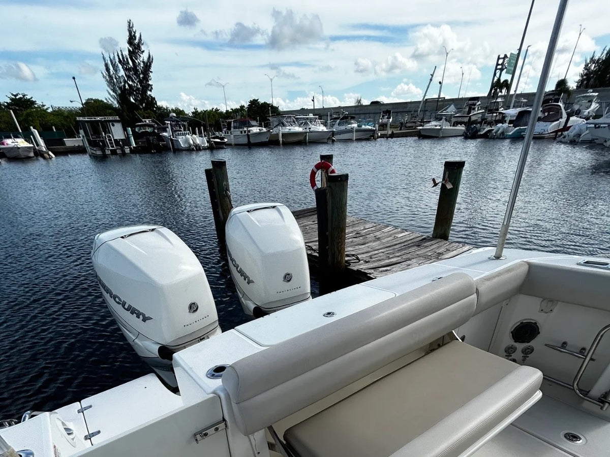 2018 Boston Whaler 330 OUTRAGE 33.0 feet, Ft. Lauderdale, FL #7