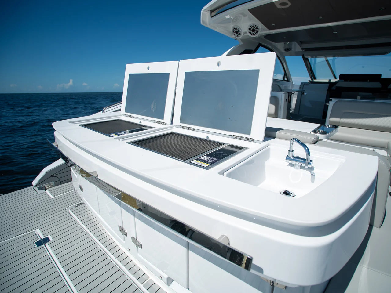 2026 Cruisers Yachts 50GLS OB 50.0 feet, Fort Myers, FL #9