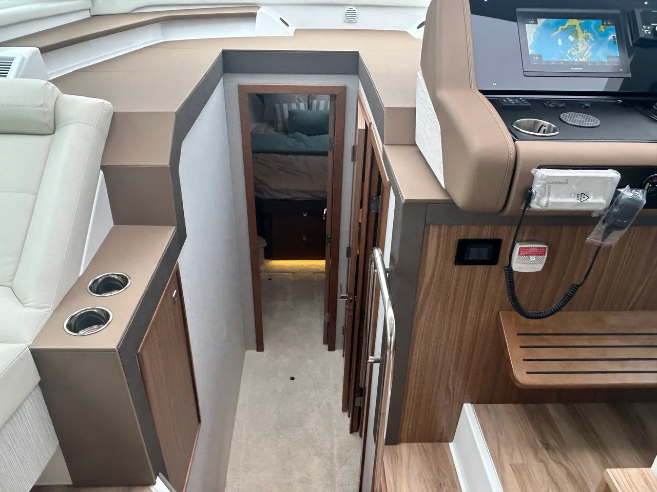 2026 Cruisers Yachts 42 Cantius 42.0 feet, Grasonville, MD #40