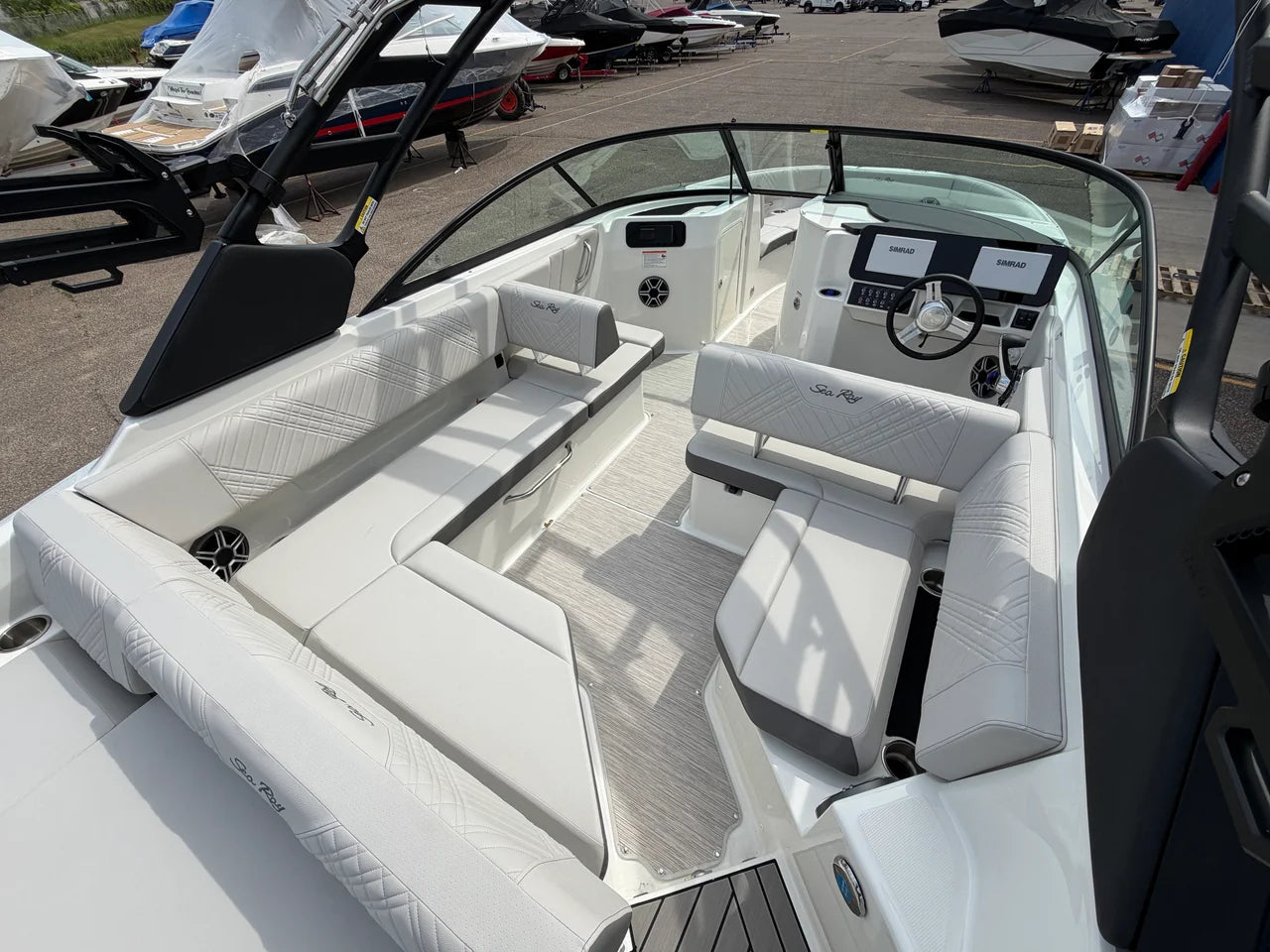 2026 Sea Ray SDX 250 Surf 25.0 feet, Excelsior, Minnesota #17