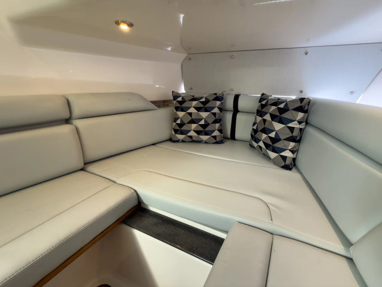 2026 Boston Whaler 350 Realm 35.0 feet, Fort Myers, Florida #18