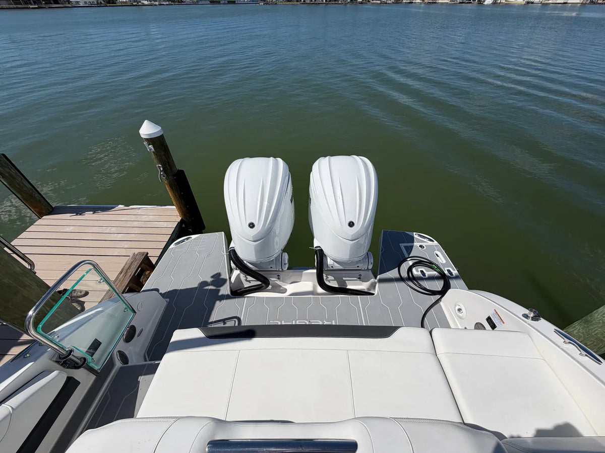 2023 Regal 33 OBX 33.0 feet, Maderia Beach, FL #28