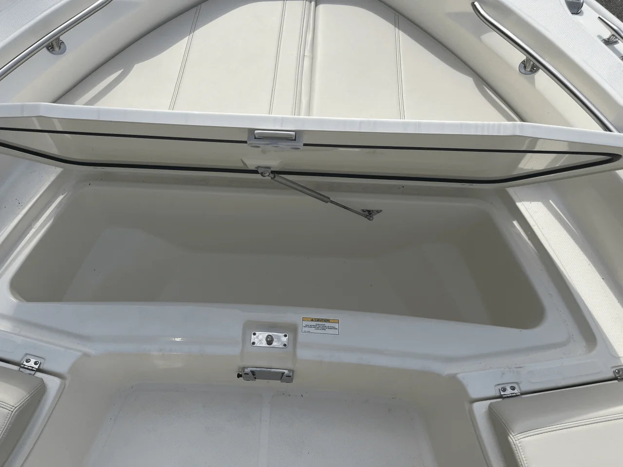2025 Boston Whaler 250 Dauntless 25.0 feet, Charleston, SC #12