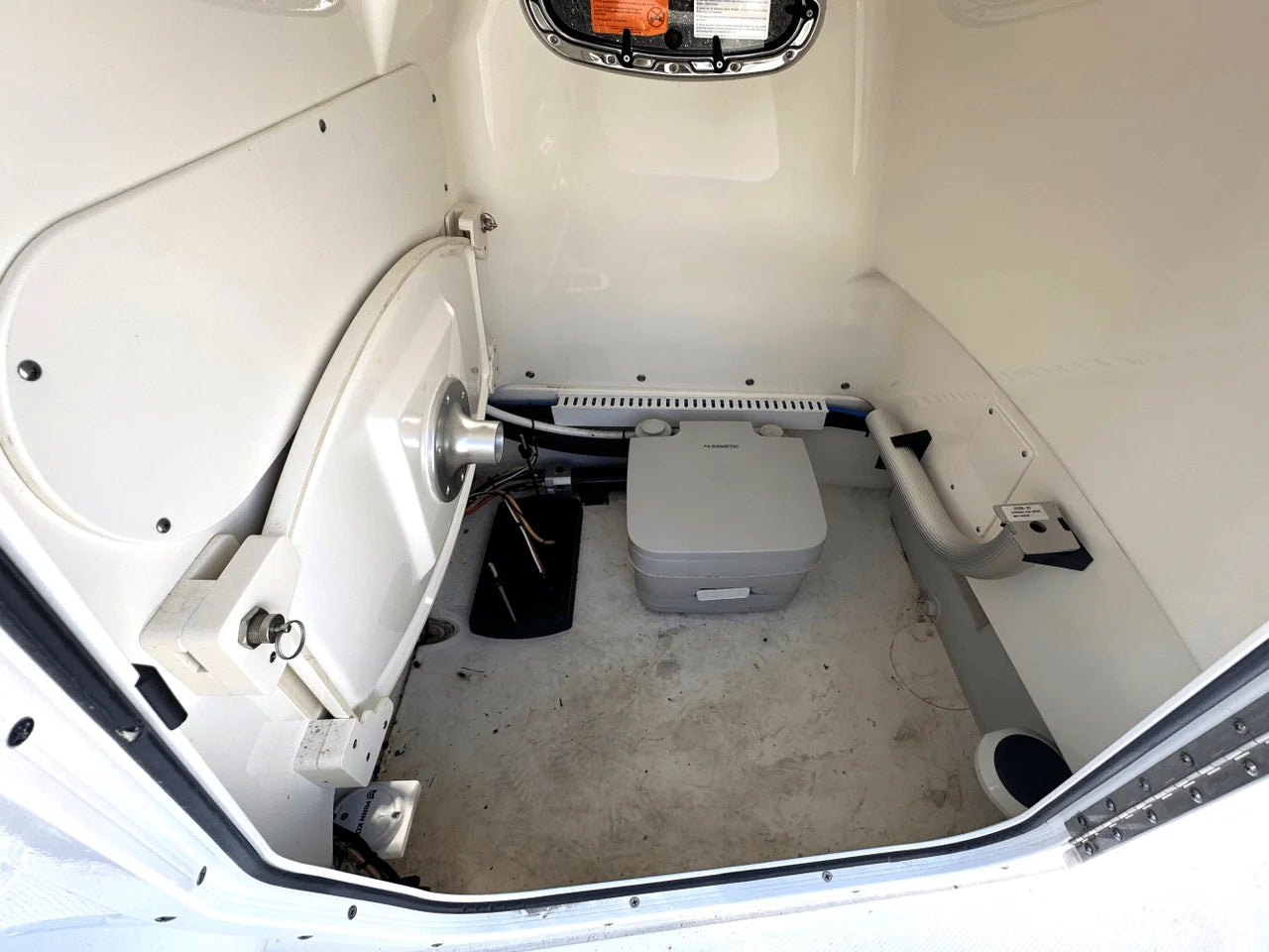 2021 Boston Whaler 240 DAUNTLESS 24.0 feet, Charleston, SC #18