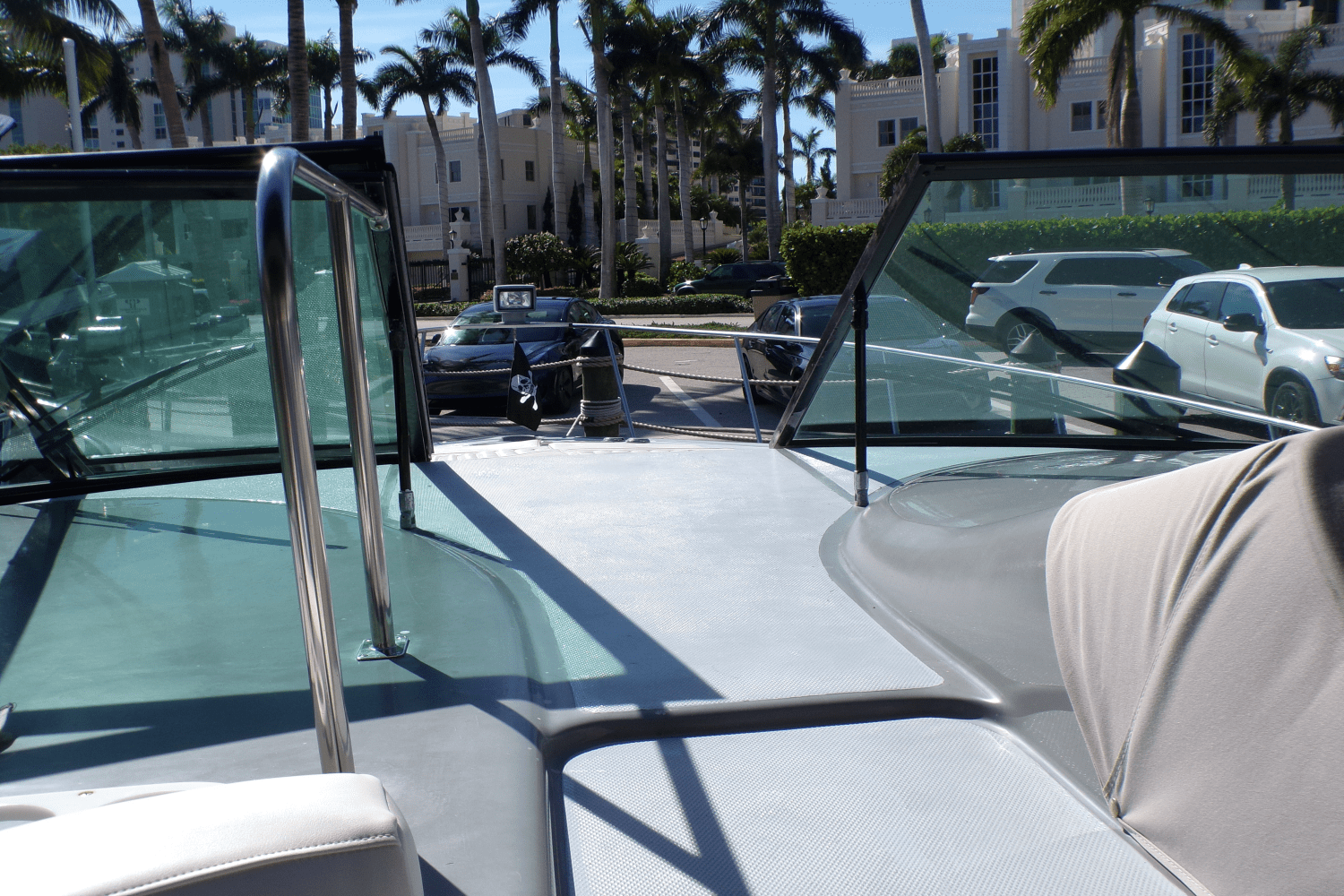 2005 Cruisers Yachts 370 EXPRESS 37.0 feet, Naples, FL #35