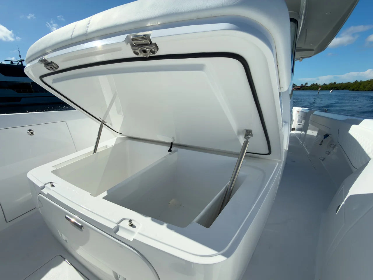 2026 Intrepid 43 NOMAD SE 43.0 feet, Fort Myers, Florida #18