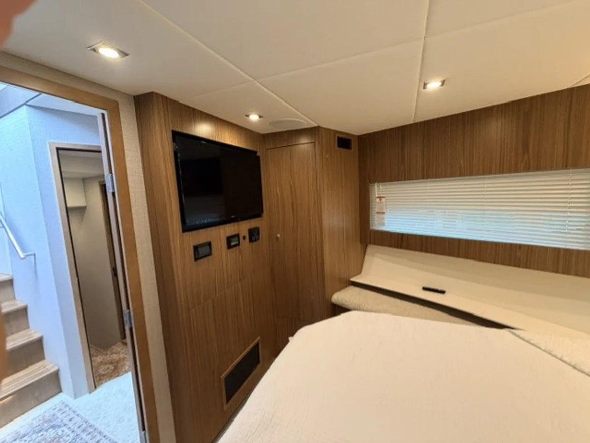 2025 Cruisers Yachts 46 CANTIUS 46.0 feet, Stuart, Florida #38