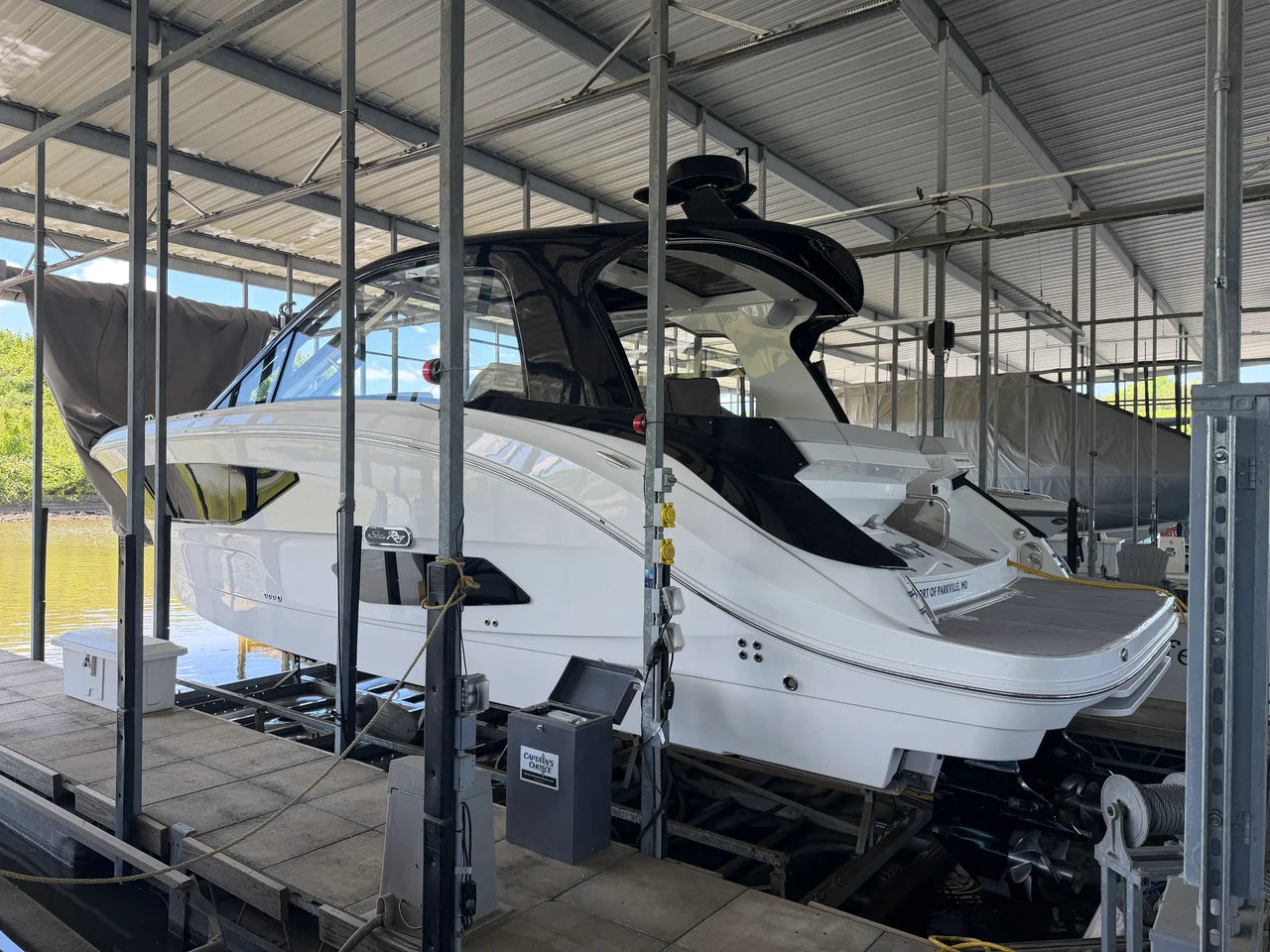 2023 Sea Ray 370 DA 37.0 feet, Lake Ozark, MO #1
