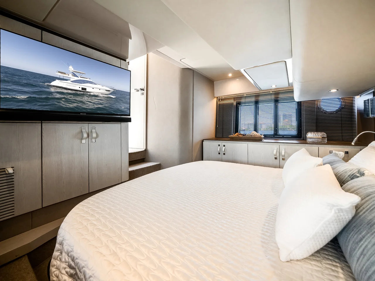 2021 Azimut 50 FLY 50.0 feet, Pompano Beach, Florida #50