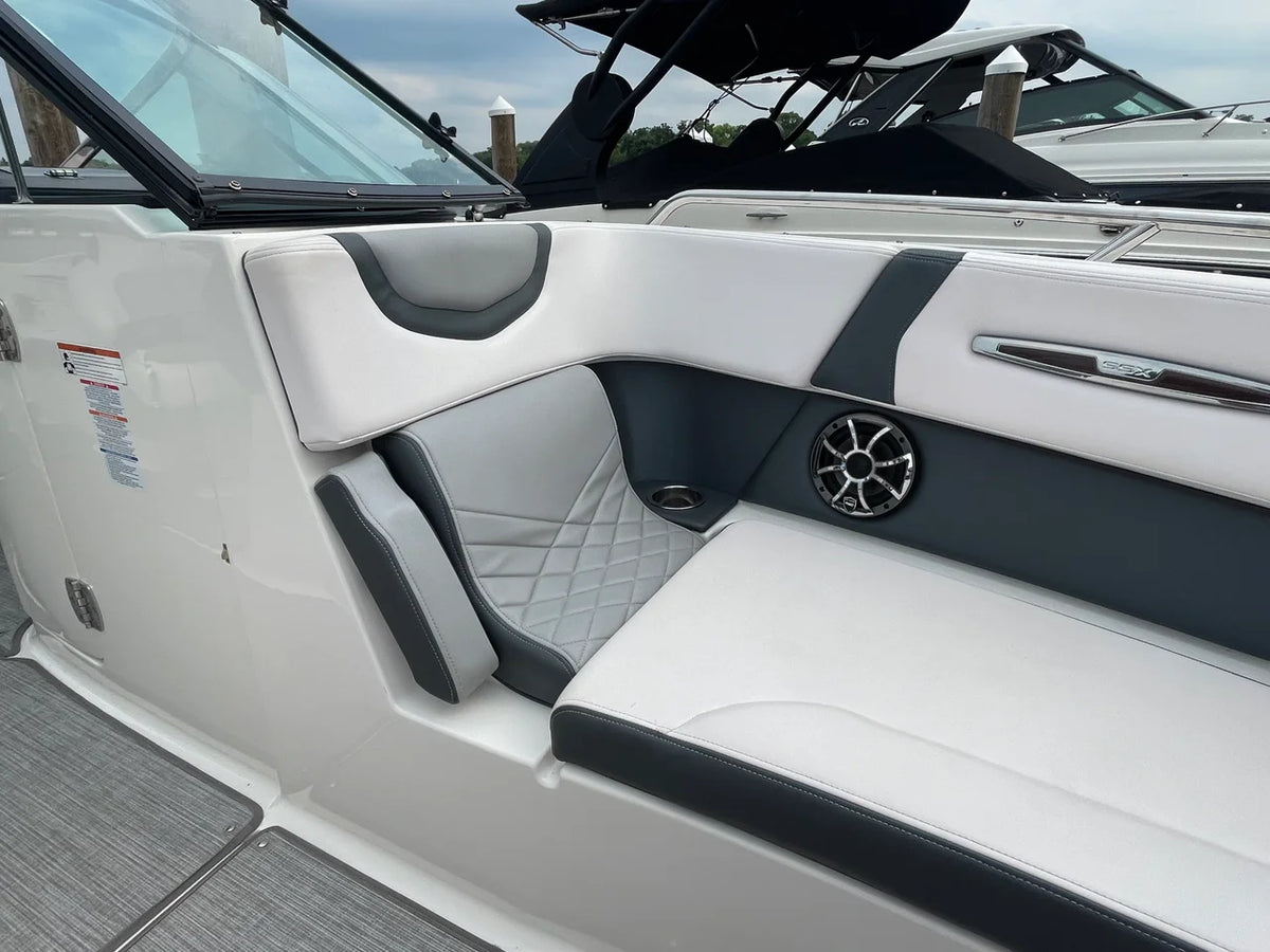 2019 Chaparral 297 SSX SURF 29.0 feet, Excelsior, Minnesota #13