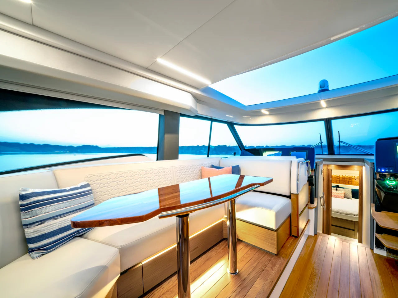 2026 Tiara Yachts 48 LE 48.0 feet, Inuvik, Northwest Territories #12