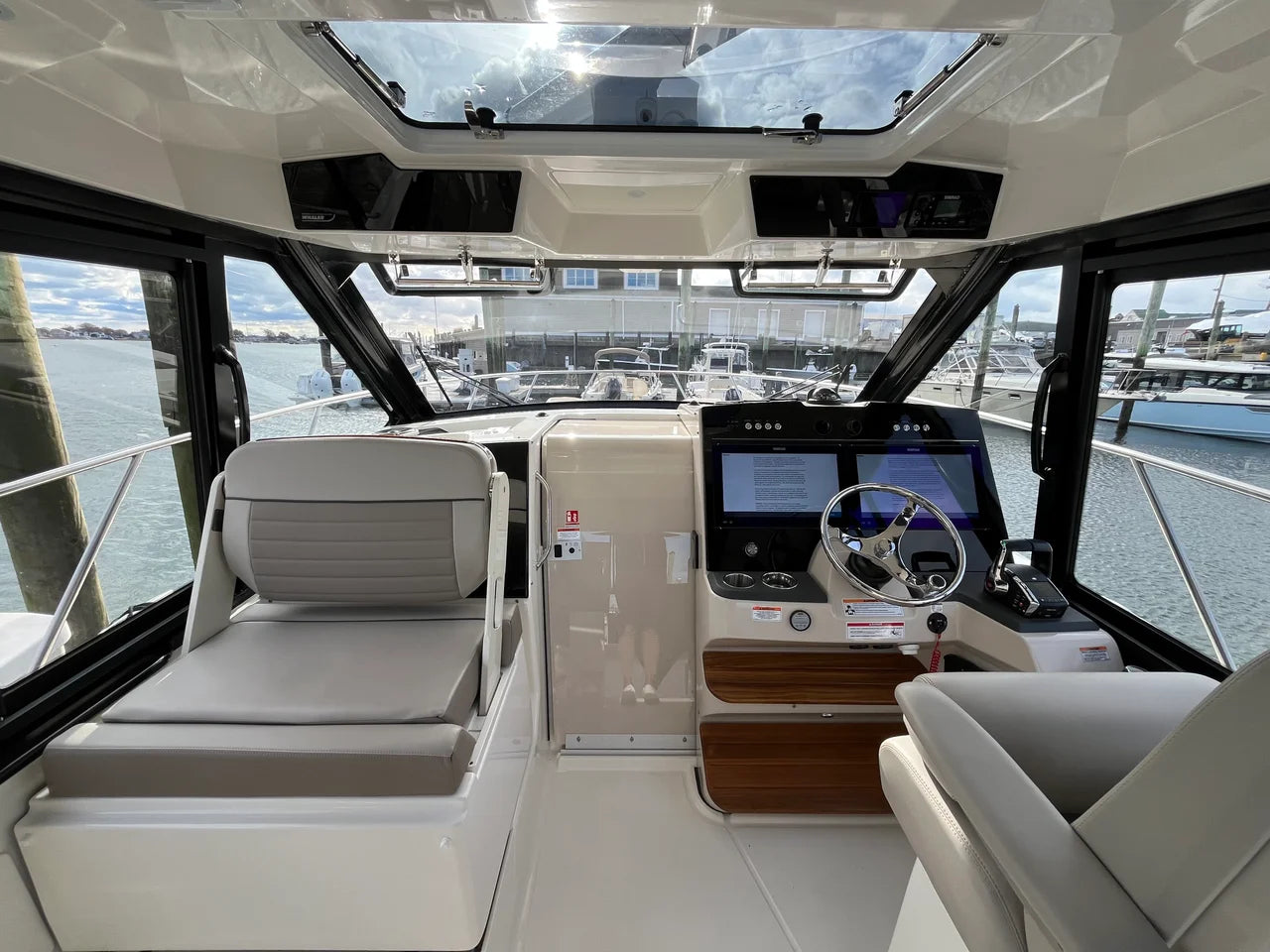 2026 Boston Whaler 365 Conquest 36.0 feet, Norwalk, Connecticut #22
