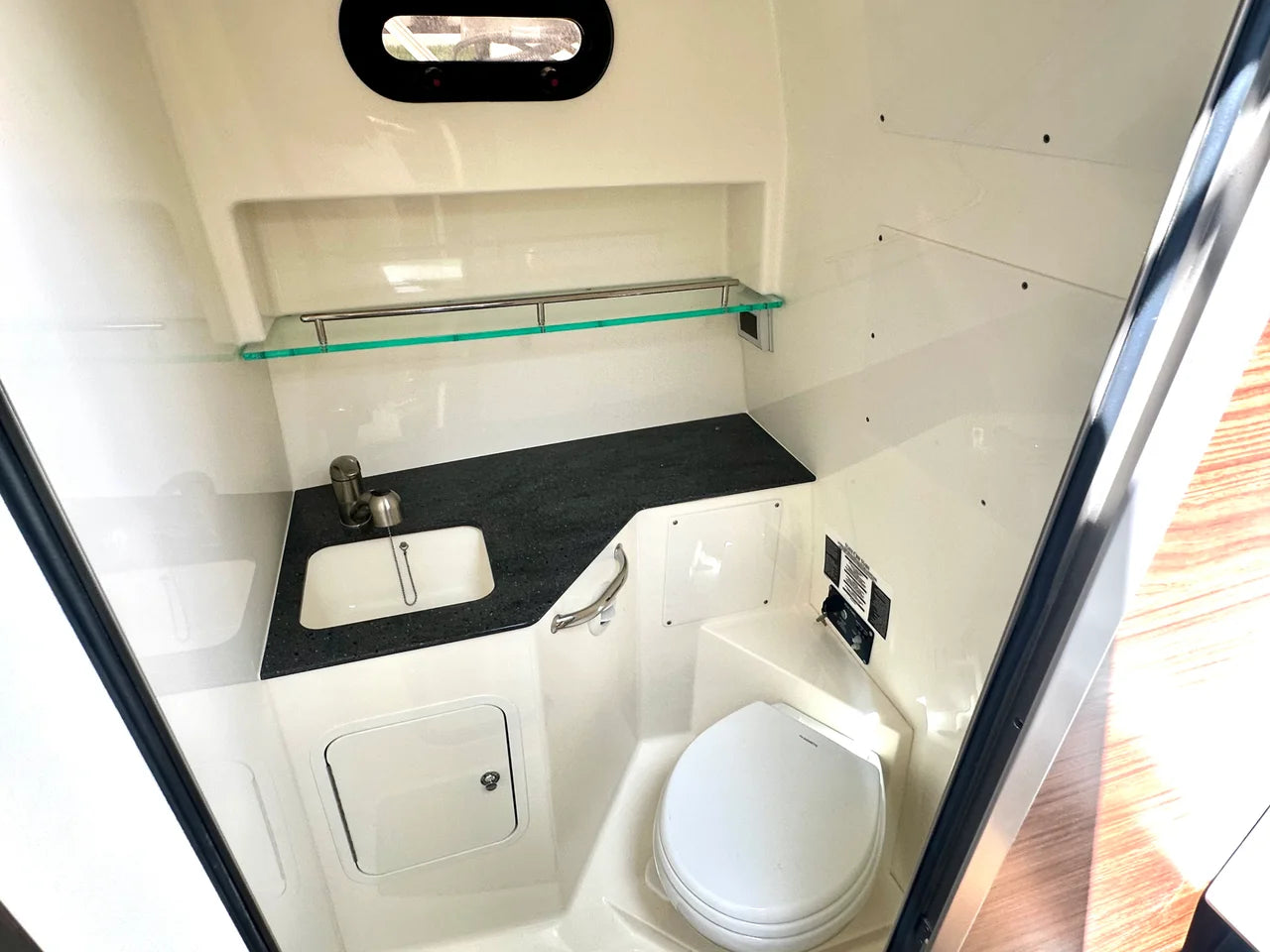 2021 Boston Whaler 325 CONQUEST 32.0 feet, Sarasota, FL #30