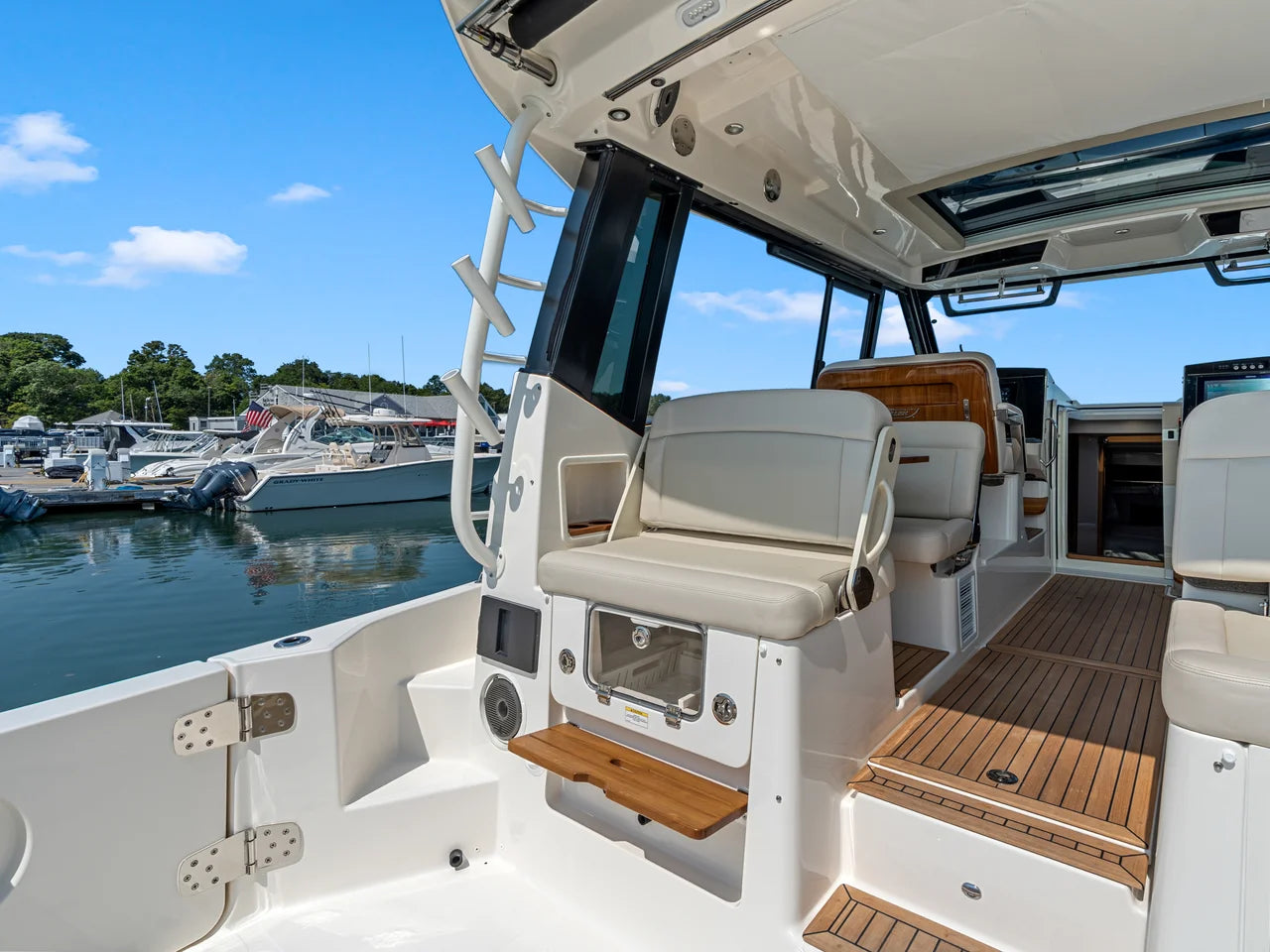 2026 Boston Whaler 405 Conquest 40.0 feet, Quincy, MA #13