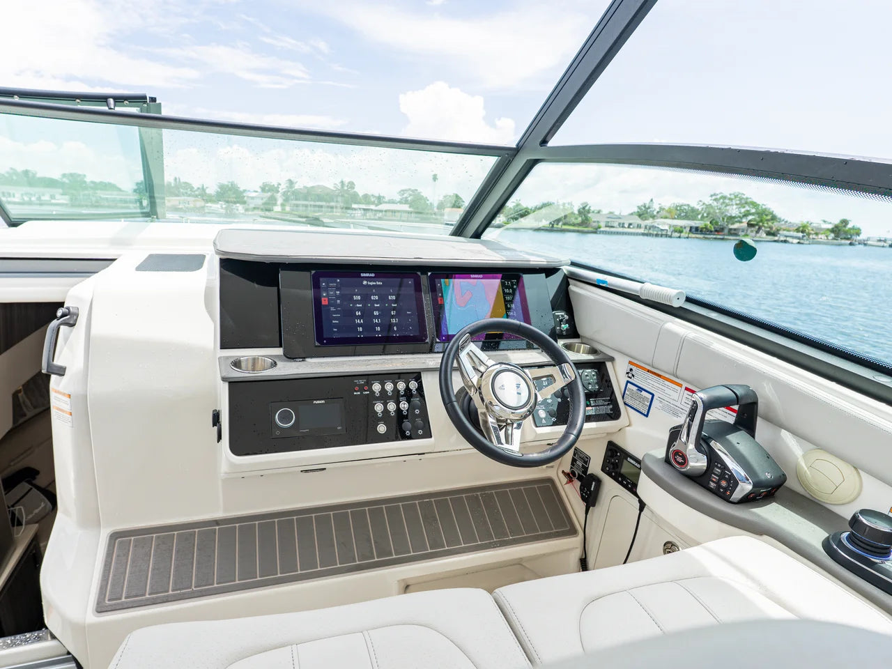 2024 Sea Ray 320 SUNDANCER OB 32.0 feet, St Petersburg, FL #20