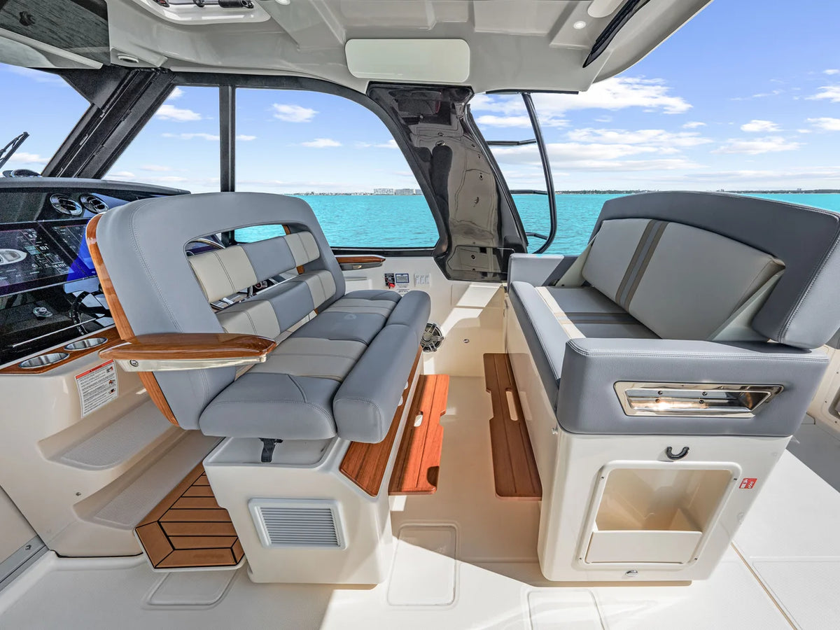 2026 Boston Whaler 380 Realm 38.0 feet, St Petersburg, FL #57