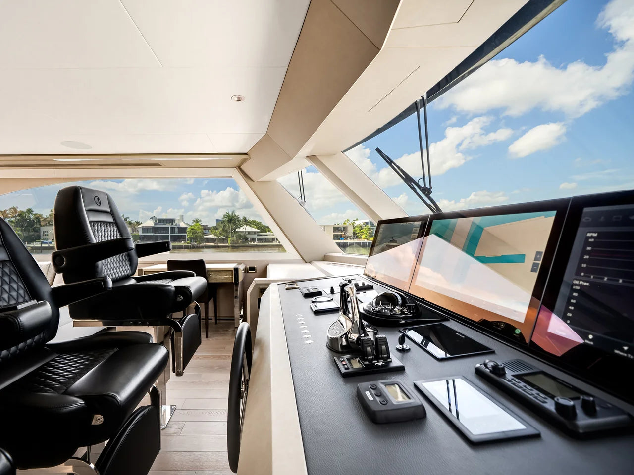 2025 Ocean Alexander 27R 88.0 feet, Fort Lauderdale, FL #86