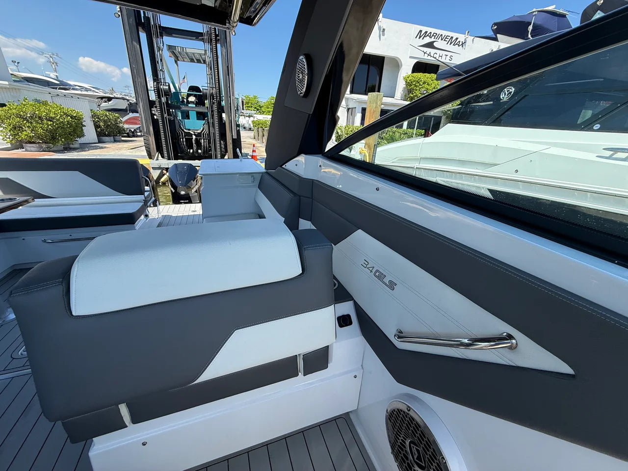 2022 Cruisers Yachts 34 GLS Outboard 34.0 feet, Miami, FL #39